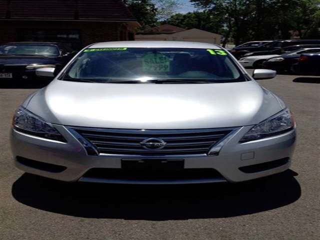 2013 Nissan Sentra SV 4dr Sedan
